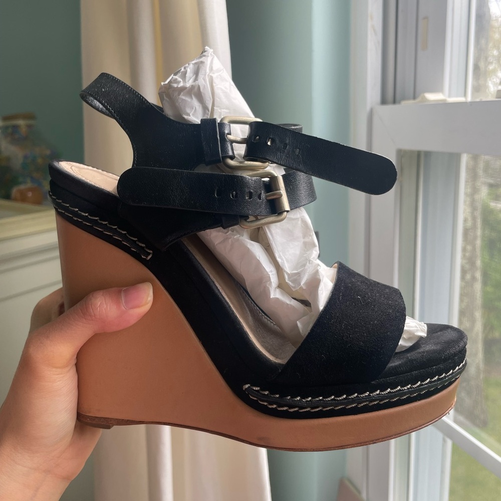 CHLOE WEDGES